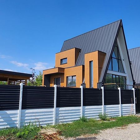 VillaGrey Tunari Tunarii Esterno foto